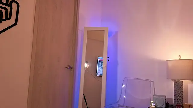 mandi4pole_ – Naživo XXX chat