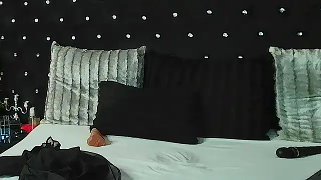 InannaStar's Live XXX Chat