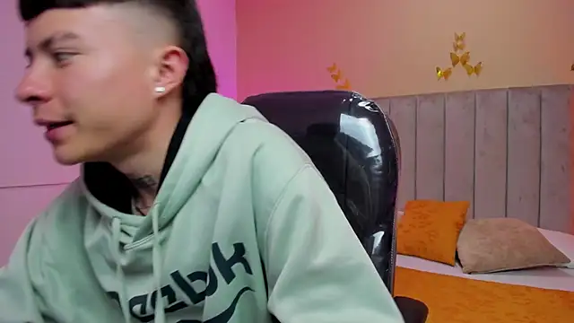 Nascary_Fox Adlı Modelin Canlı XXX Sohbeti