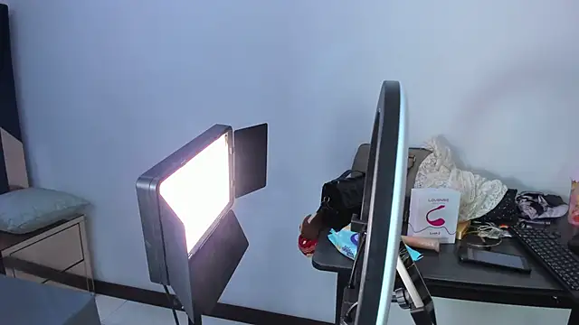 Aisha_hotts777's Live XXX Chat