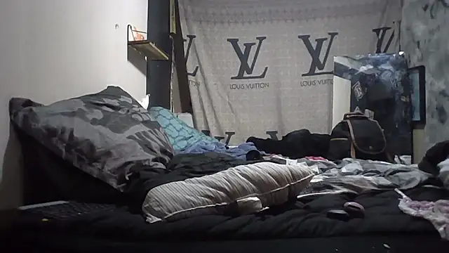 Fukboy88@xh's Live XXX Chat