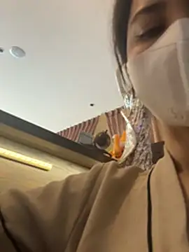 bi_biii's Live XXX Chat