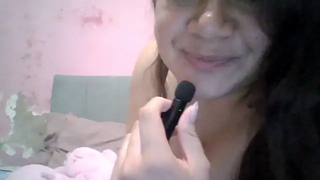 دردشة Maya_Manes الجنسية المباشرة