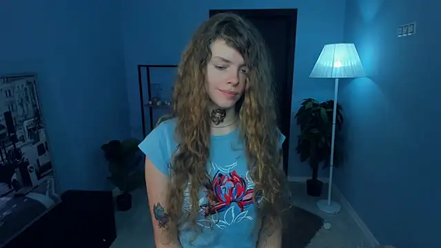 RayaNenlia's Live XXX Chat