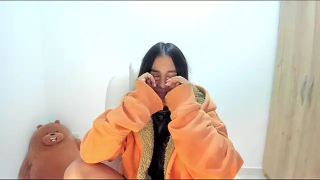 Ciara8's Live XXX Chat