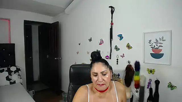 mature_bigboobs10's Live XXX Chat