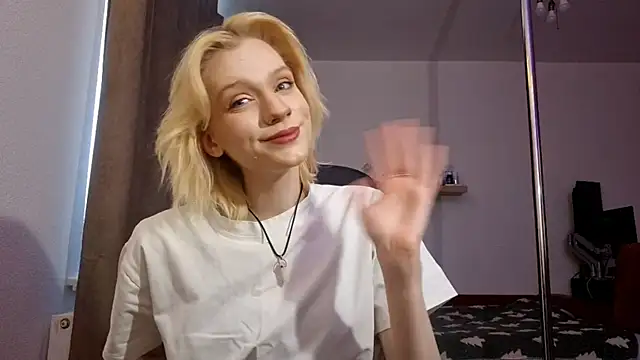 AuraNevera's Live XXX Chat