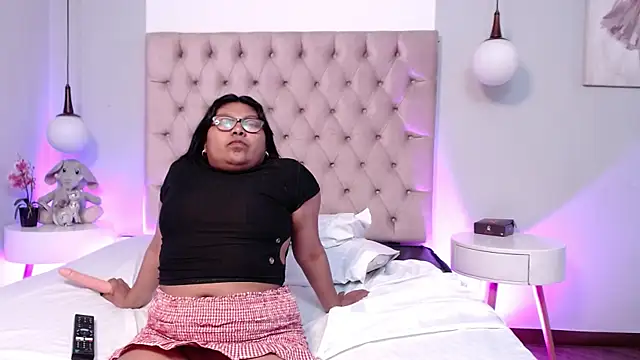 Kiri_Black_'s Live XXX Chat