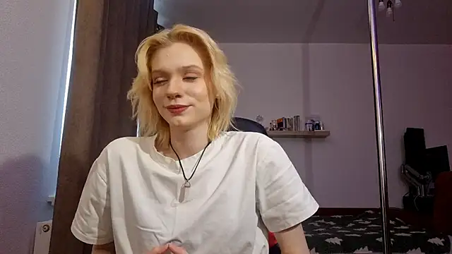 AuraNevera Live XXX Chat