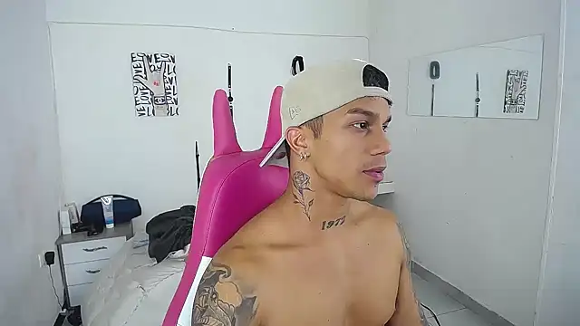 Leonard_Price's Webcam Show