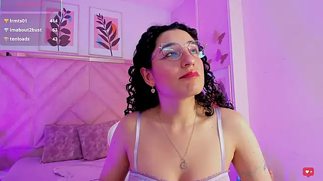 Czat XXX na żywo – DemiJones_