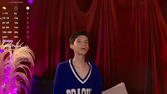 VicenteFerrer's Live XXX Chat