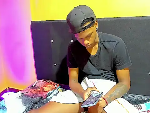 aunstin_mohamme Webcam Show