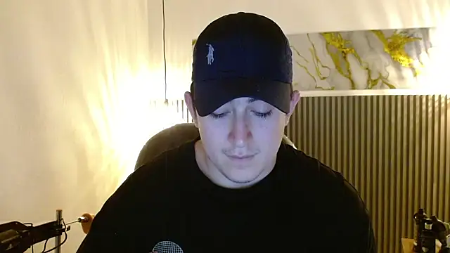 Lancelot_19's Live XXX Chat