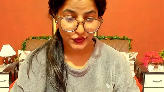 Jasmine_Jaey1's Live XXX Chat