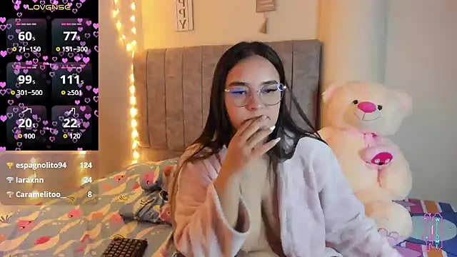 SaraCrow's Live XXX Chat