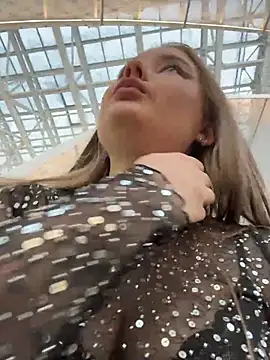 XXX chat uživo modela VineraSweet