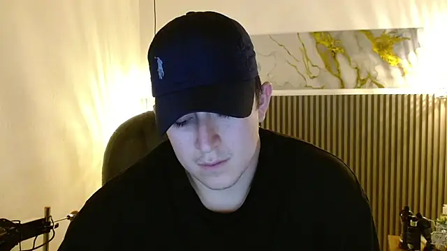 Lancelot_19 Adlı Modelin Canlı XXX Sohbeti