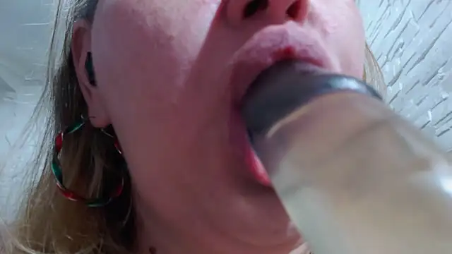 piticaforever's Live XXX Chat