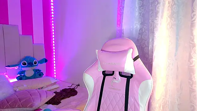 Онлайн чат XXX AliiceBrown_