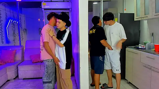 Вебкам-шоу Houseofwarrios