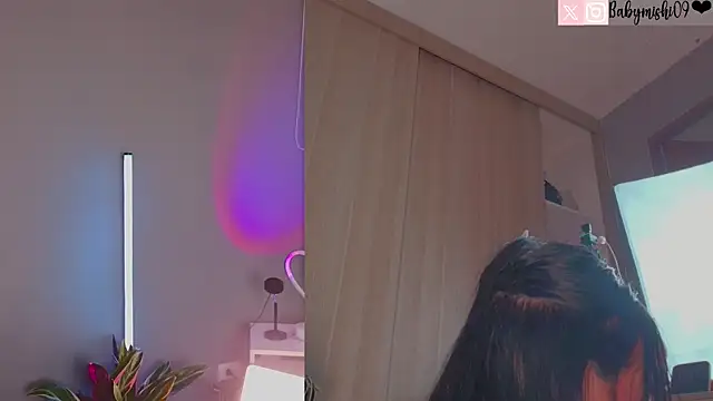 Babymishi's Webcam Show