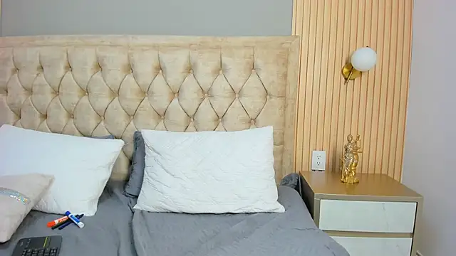 Maxii18_'s Live XXX Chat