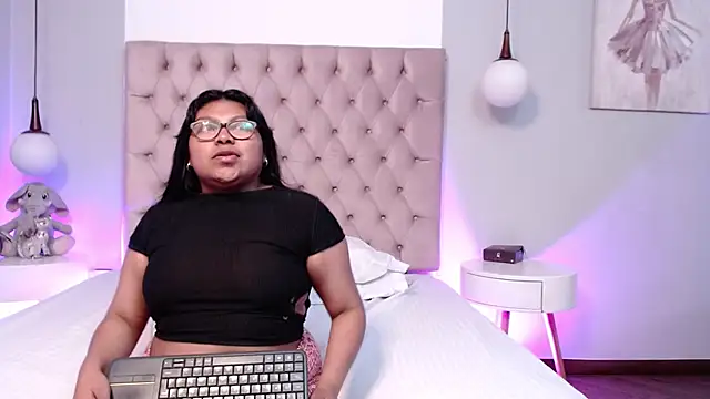 Kiri_Black_'s Live XXX Chat