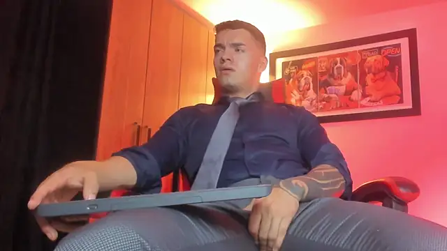 ALPHA_DOMINUS_'s Live XXX Chat