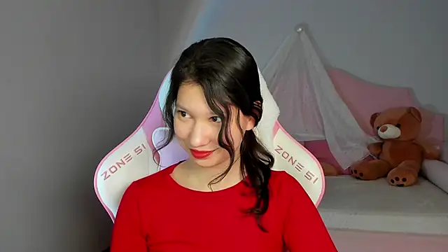 SaraDenars Adlı Modelin Canlı XXX Sohbeti