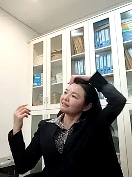 ialnuyoa_h 即時 XXX 聊天