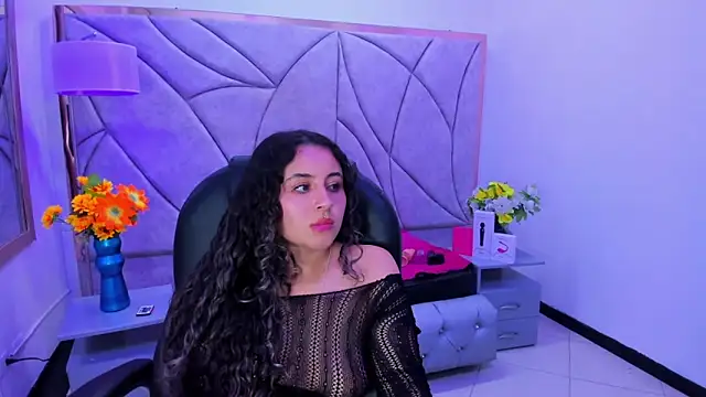 Онлайн чат XXX celeste_blue69