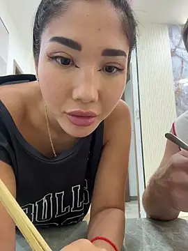 lean_lie8's Live XXX Chat