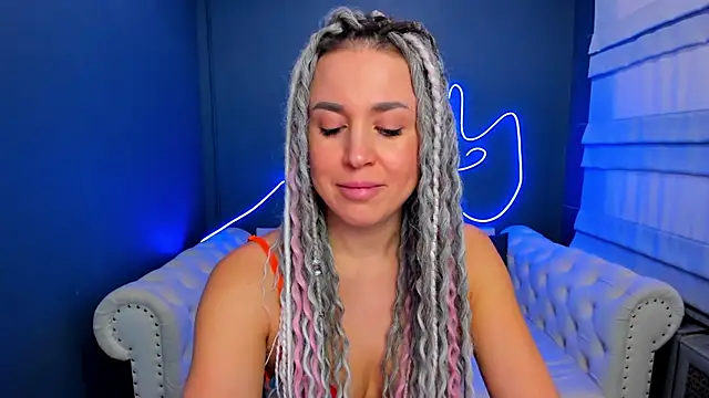 rock_n_roxy Adlı Modelin Canlı XXX Sohbeti