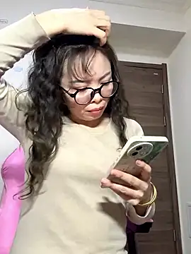 chick-888's Live XXX Chat