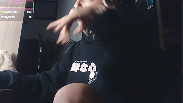 MiaBunnie's Live XXX Chat