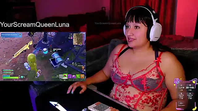 YourScreamQueenLuna's Webcam Show