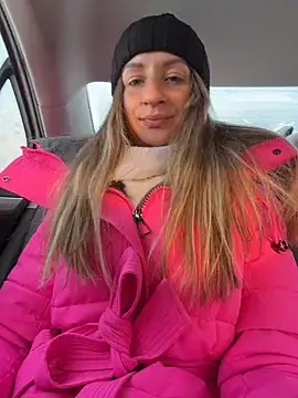 EvvaMur Adlı Modelin Canlı XXX Sohbeti