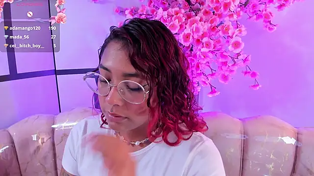 Olivejoness Adlı Modelin Canlı XXX Sohbeti