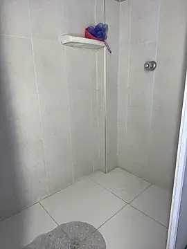 sharlot24's Live XXX Chat