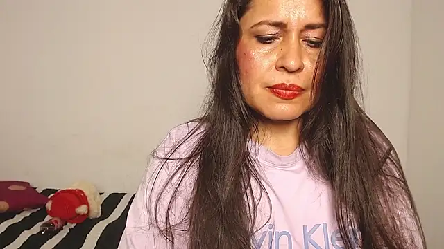 _SEXY_MATURE_ Adlı Modelin Canlı XXX Sohbeti