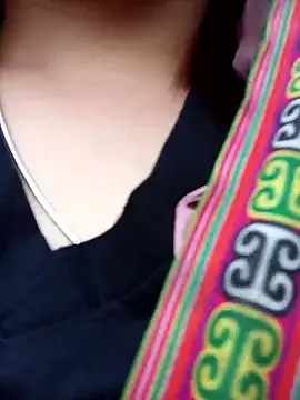 -myaa- Adlı Modelin Canlı XXX Sohbeti