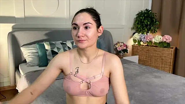 Adele_Shy_'s Live XXX Chat