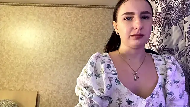 DanaRaven Adlı Modelin Canlı XXX Sohbeti