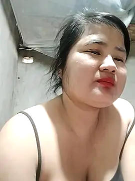 Show modela BigBoobs186 na web-kameri