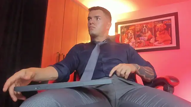 ALPHA_DOMINUS_'s Live XXX Chat