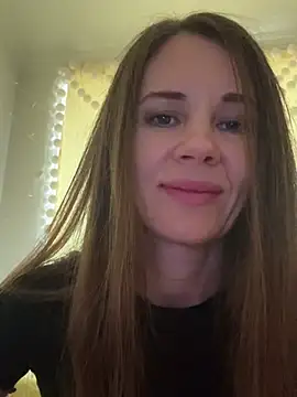 LucieMack Adlı Modelin Canlı XXX Sohbeti