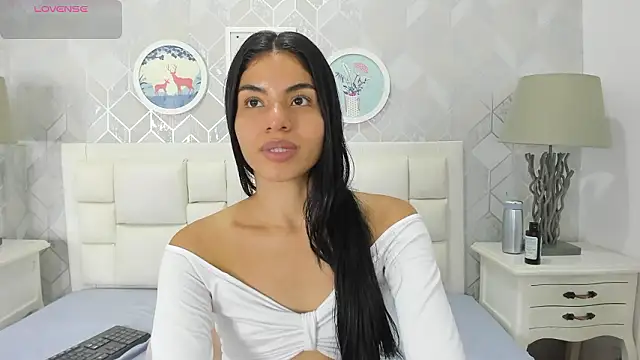 naia_cox Adlı Modelin Canlı XXX Sohbeti