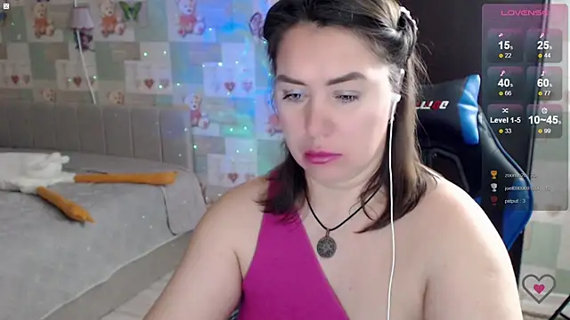 Korolek12 élő XXX-chatje