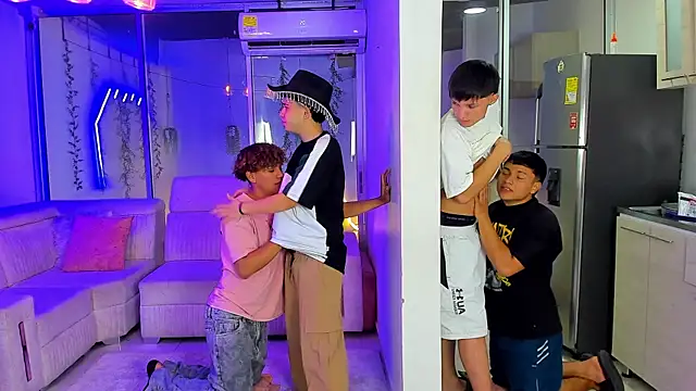 Houseofwarrios' Live XXX Chat